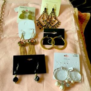 Silverfox Costume Jewelry Earrings, 6 Pair Assorted Designs, Beautiful 🔥❤️💙💙